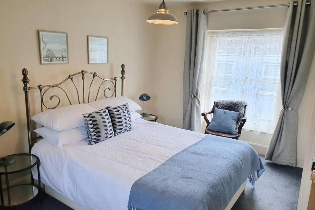Stunning & Spacious House In Central Tenby Εξωτερικό φωτογραφία