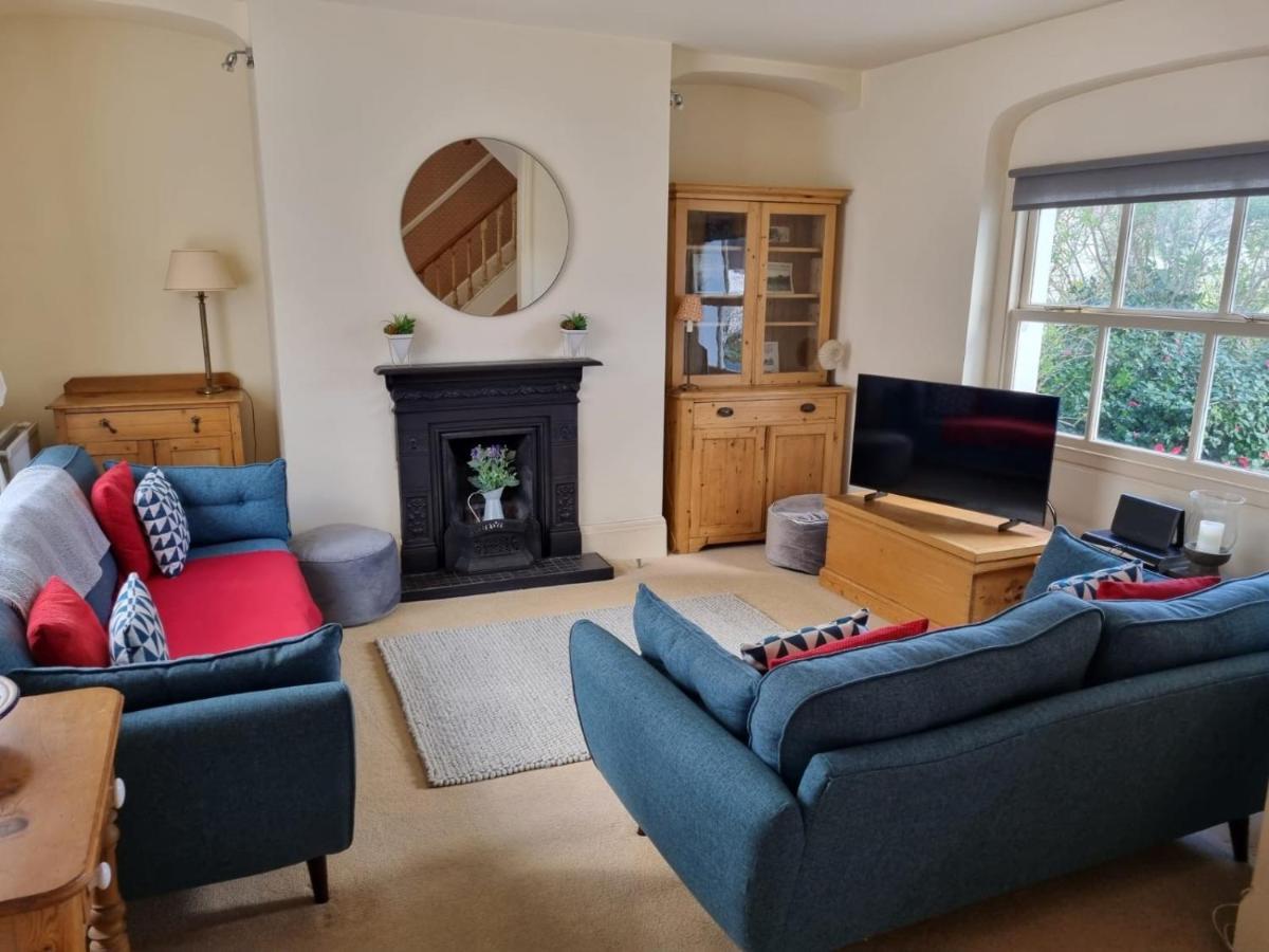 Stunning & Spacious House In Central Tenby Εξωτερικό φωτογραφία